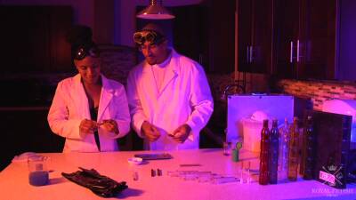 Jet Setting Jasmine & King Noire in Smoke Doctors (Horny Goat Weed) - KINK - hotmovs.com