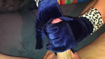 Amateur Cum Compilation #5 Socks, Feet, Hands, Gloves - hclips.com