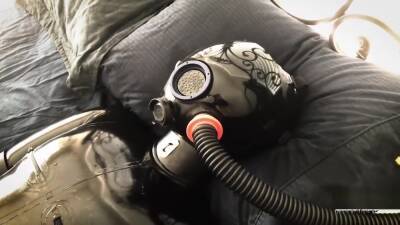 Latex Gasmask Breathplay - hdzog.com